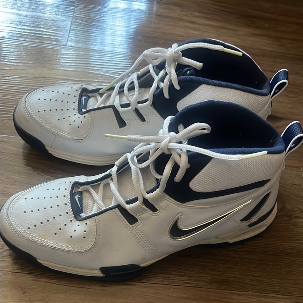 nike downshifter 5 High Tops size 11.5